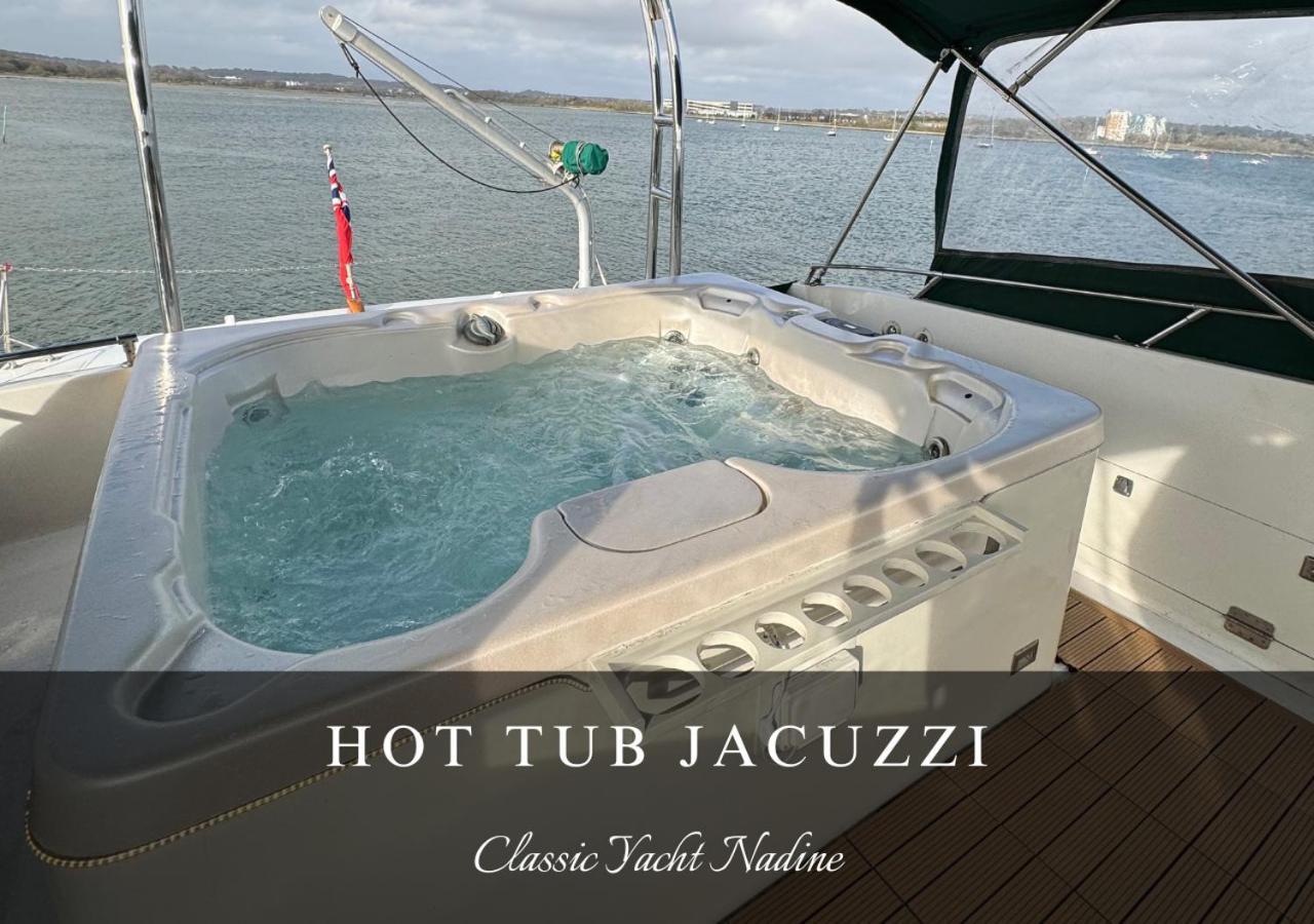 Classic Yacht Nadine In Poole Harbour, Dorset, With A Hot Tub Jacuzzi Экстерьер фото