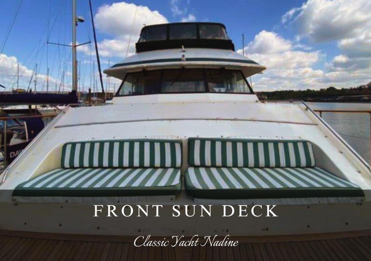 Classic Yacht Nadine In Poole Harbour, Dorset, With A Hot Tub Jacuzzi Экстерьер фото