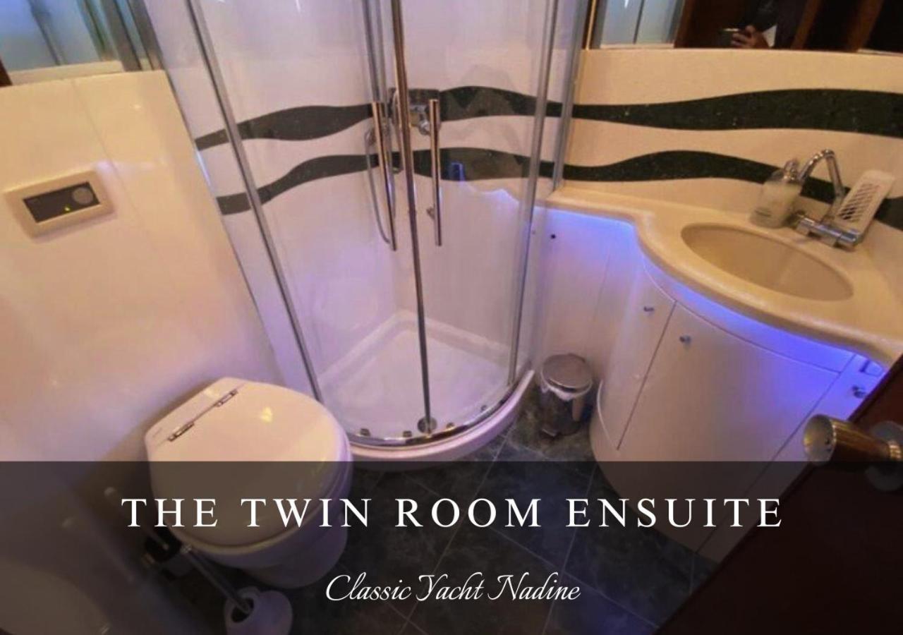 Classic Yacht Nadine In Poole Harbour, Dorset, With A Hot Tub Jacuzzi Экстерьер фото