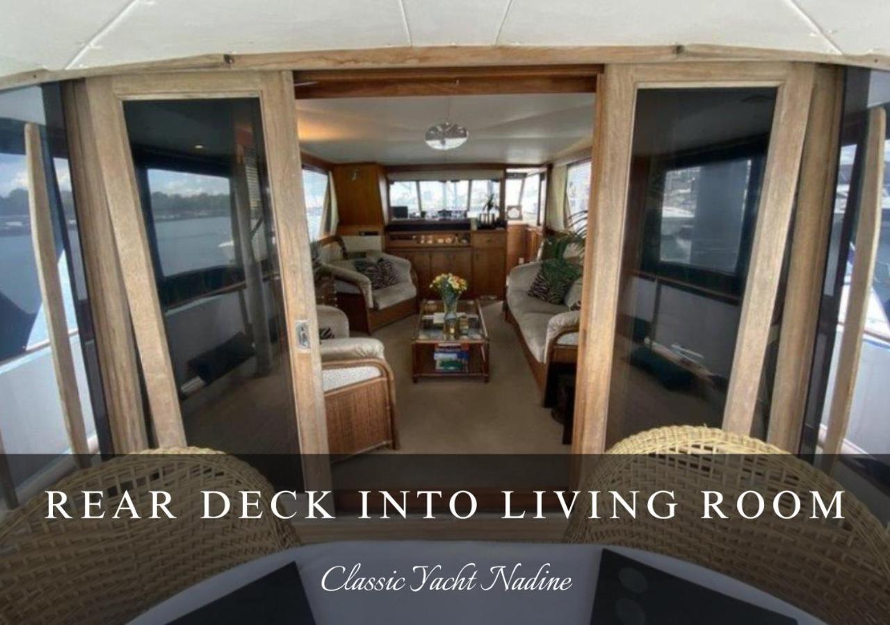 Classic Yacht Nadine In Poole Harbour, Dorset, With A Hot Tub Jacuzzi Экстерьер фото